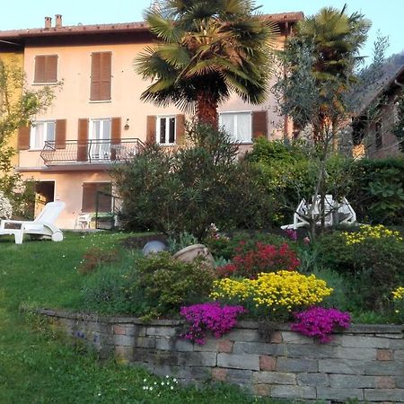 Giardino Apartman Porto Valtravaglia Kültér fotó