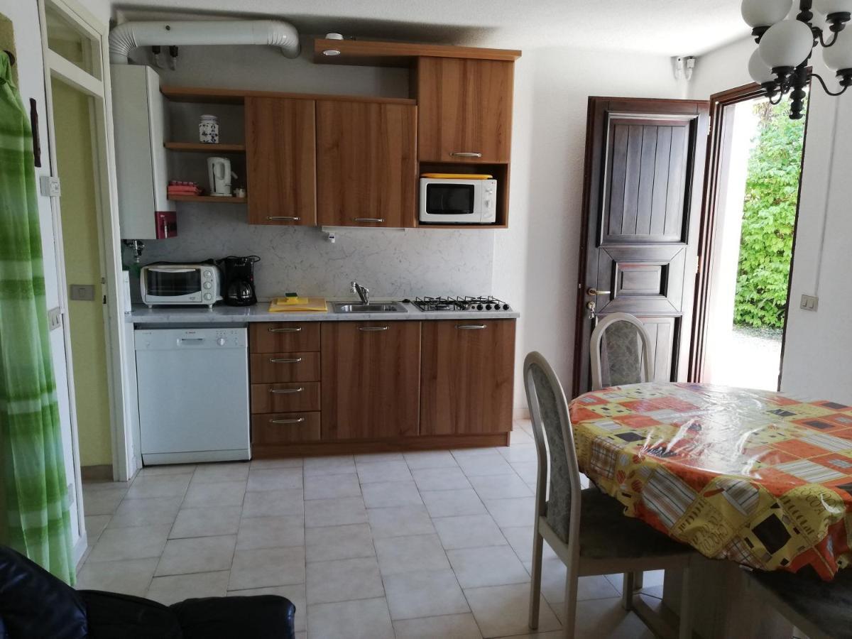 Giardino Apartman Porto Valtravaglia Kültér fotó